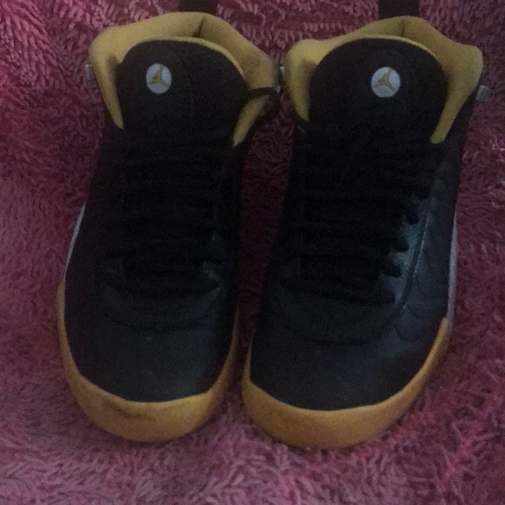 Black and yellow Jordan airs